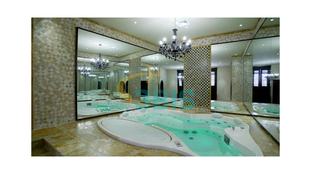 Hotel Arena Regia Hotel & Spa din Mamaia Nord - Navodari Oferte și tarife. Birou de Rezervari. Calculează-ți oferta singur, in 2 minute!