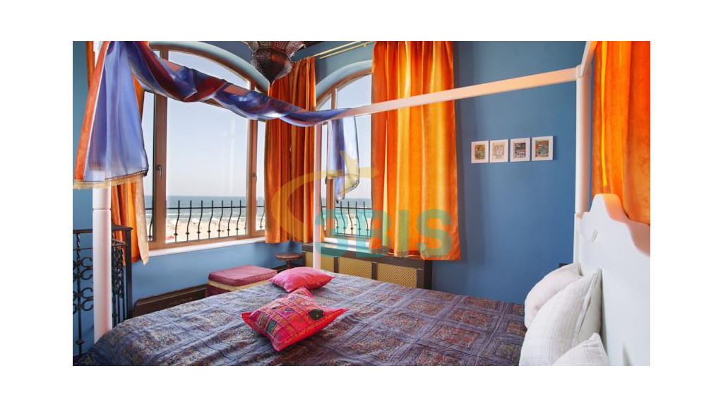 Hotel Arcadia din Mamaia Nord - Navodari Oferte și tarife. Birou de Rezervari. Calculează-ți oferta singur, in 2 minute!