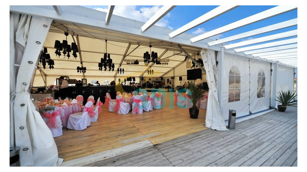 Hotel Arena Regia Hotel & Spa din Mamaia Nord - Navodari Oferte și tarife. Birou de Rezervari. Calculează-ți oferta singur, in 2 minute!