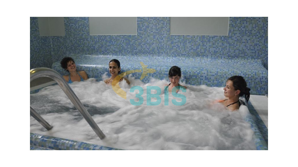 Hotel Ozone din Baile Tusnad Oferte și tarife. Birou de Rezervari. Calculează-ți oferta singur, in 2 minute!