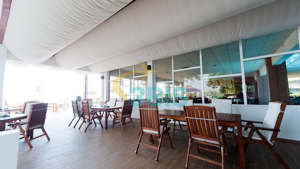 Hotel Opal din Mangalia Oferte și tarife. Birou de Rezervari. Calculează-ți oferta singur, in 2 minute!