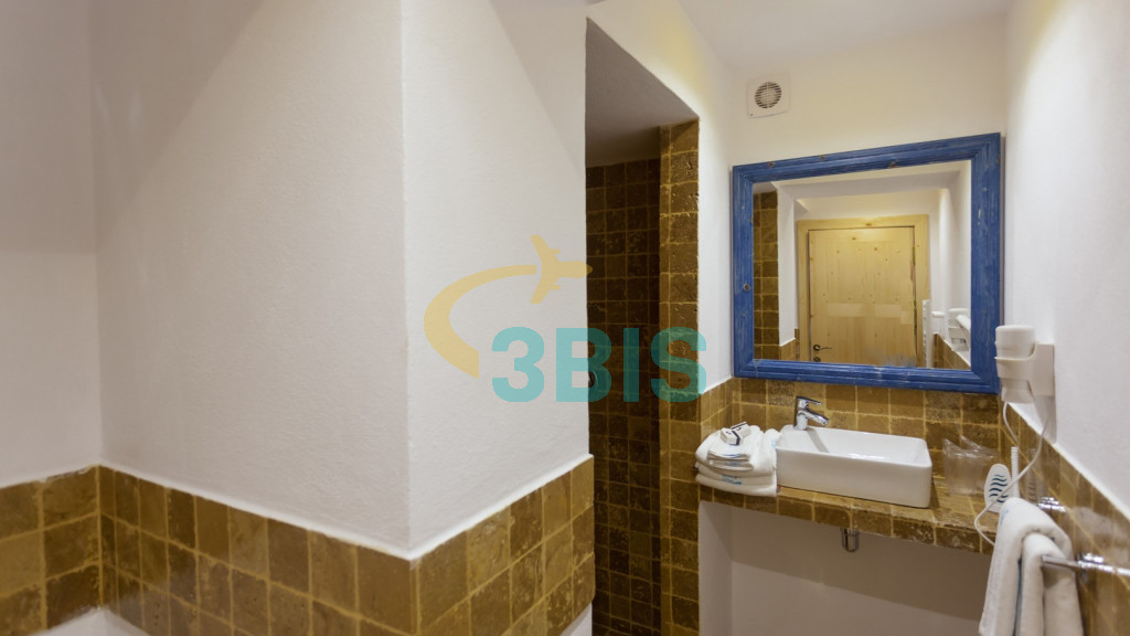 Hotel Peninsula Resort din Delta Dunarii Oferte și tarife. Birou de Rezervari. Calculează-ți oferta singur, in 2 minute!