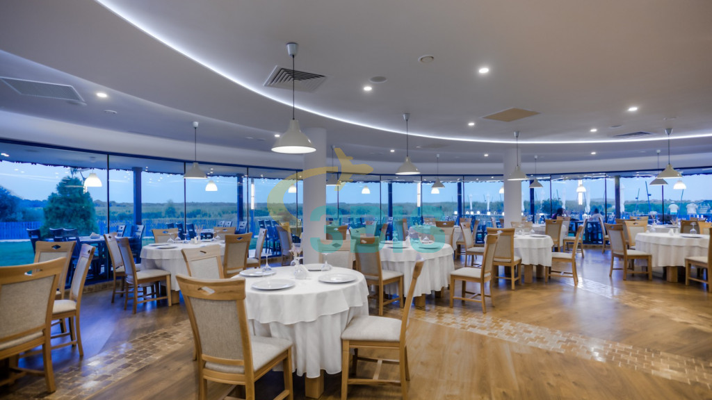 Hotel Peninsula Resort din Delta Dunarii Oferte și tarife. Birou de Rezervari. Calculează-ți oferta singur, in 2 minute!
