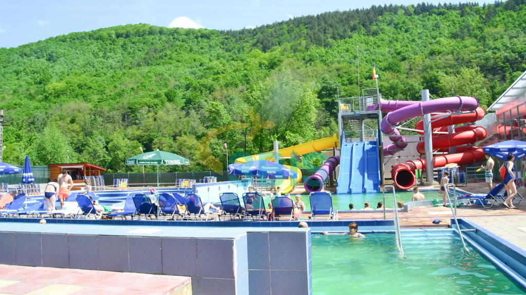 Hotel Caciulata Complex balnear Cozia din Calimanesti-Caciulata Oferte și tarife. Birou de Rezervari. Calculează-ți oferta singur, in 2 minute!