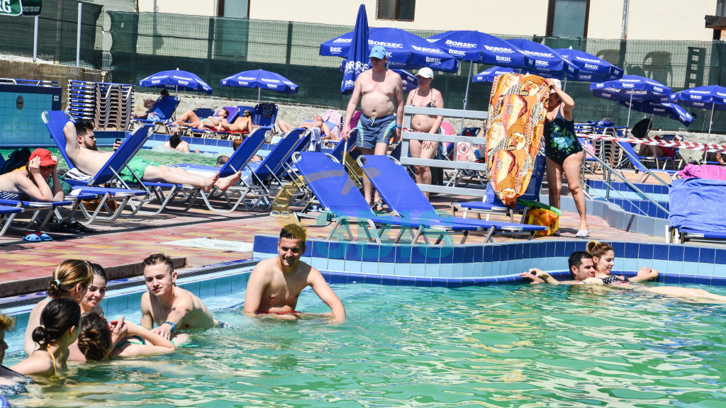 Hotel Caciulata Complex balnear Cozia din Calimanesti-Caciulata Oferte și tarife. Birou de Rezervari. Calculează-ți oferta singur, in 2 minute!