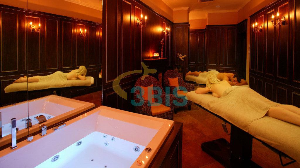 Hotel Arena Regia Hotel & Spa din Mamaia Nord - Navodari Oferte și tarife. Birou de Rezervari. Calculează-ți oferta singur, in 2 minute!