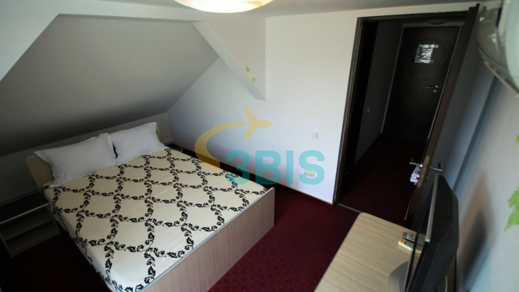 Pensiune Danubia din Orsova Oferte și tarife. Birou de Rezervari. Calculează-ți oferta singur, in 2 minute!