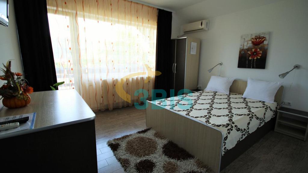 Pensiune Danubia din Orsova Oferte și tarife. Birou de Rezervari. Calculează-ți oferta singur, in 2 minute!