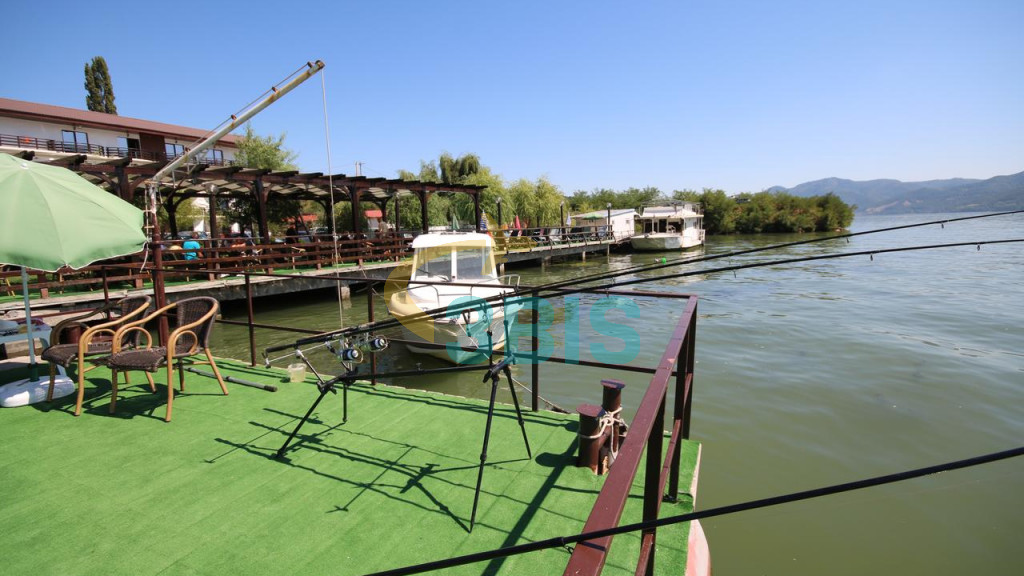 Pensiune Danubia din Orsova Oferte și tarife. Birou de Rezervari. Calculează-ți oferta singur, in 2 minute!