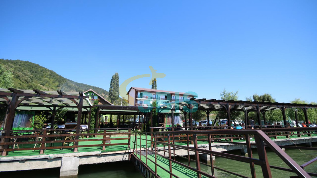 Pensiune Danubia din Orsova Oferte și tarife. Birou de Rezervari. Calculează-ți oferta singur, in 2 minute!