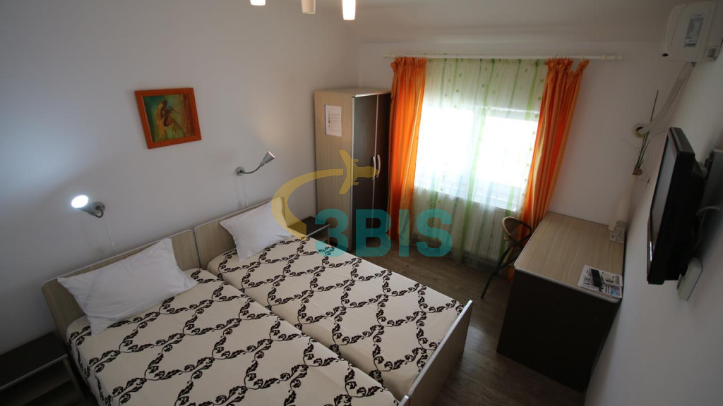 Pensiune Danubia din Orsova Oferte și tarife. Birou de Rezervari. Calculează-ți oferta singur, in 2 minute!