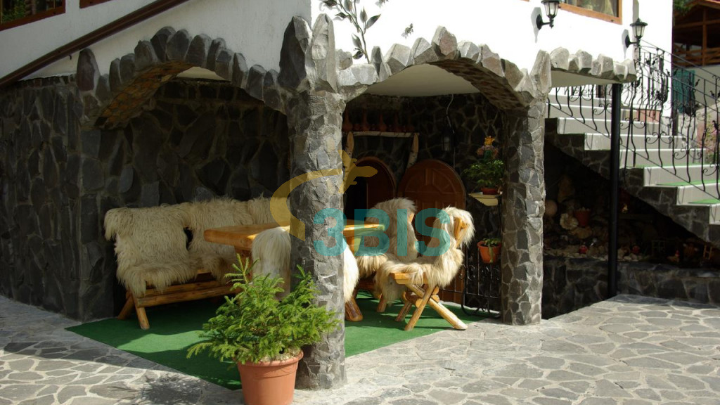 Pensiune Crocus din Poiana Brasov Oferte și tarife. Birou de Rezervari. Calculează-ți oferta singur, in 2 minute!