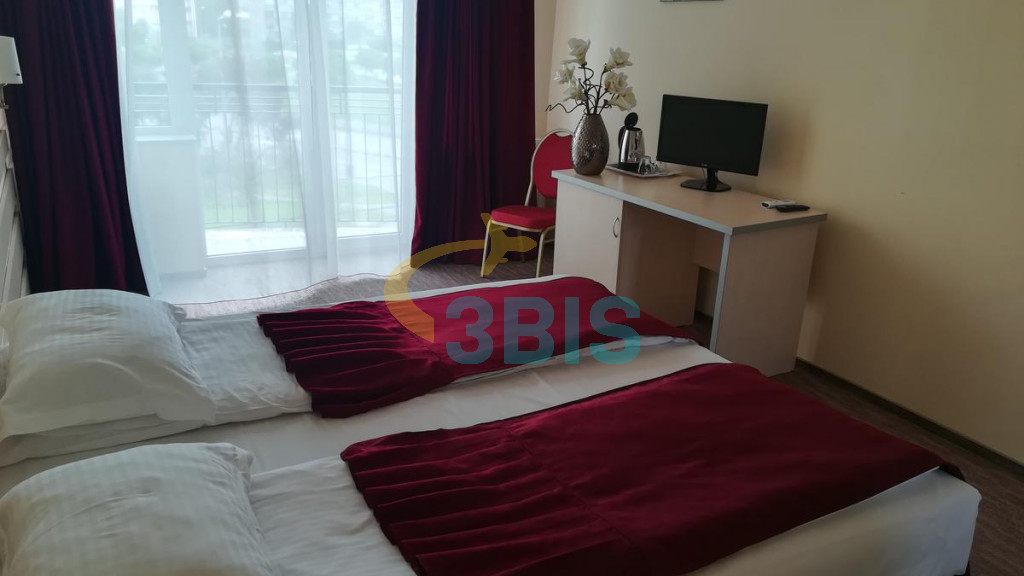 Hotel Nevis din Oradea Oferte și tarife. Birou de Rezervari. Calculează-ți oferta singur, in 2 minute!