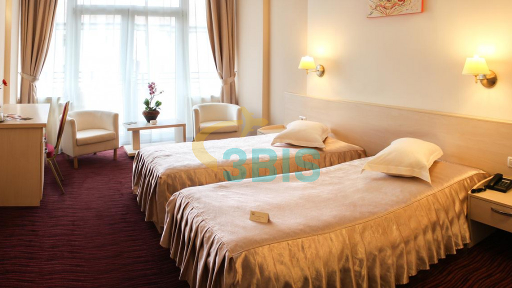 Hotel Nevis din Oradea Oferte și tarife. Birou de Rezervari. Calculează-ți oferta singur, in 2 minute!