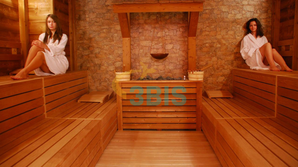 Hotel Nevis din Oradea Oferte și tarife. Birou de Rezervari. Calculează-ți oferta singur, in 2 minute!
