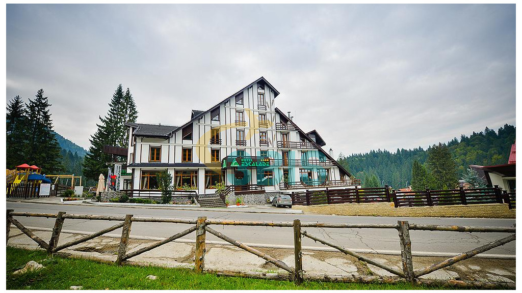 Hotel ESCALADE din Poiana Brasov Oferte și tarife. Birou de Rezervari. Calculează-ți oferta singur, in 2 minute!