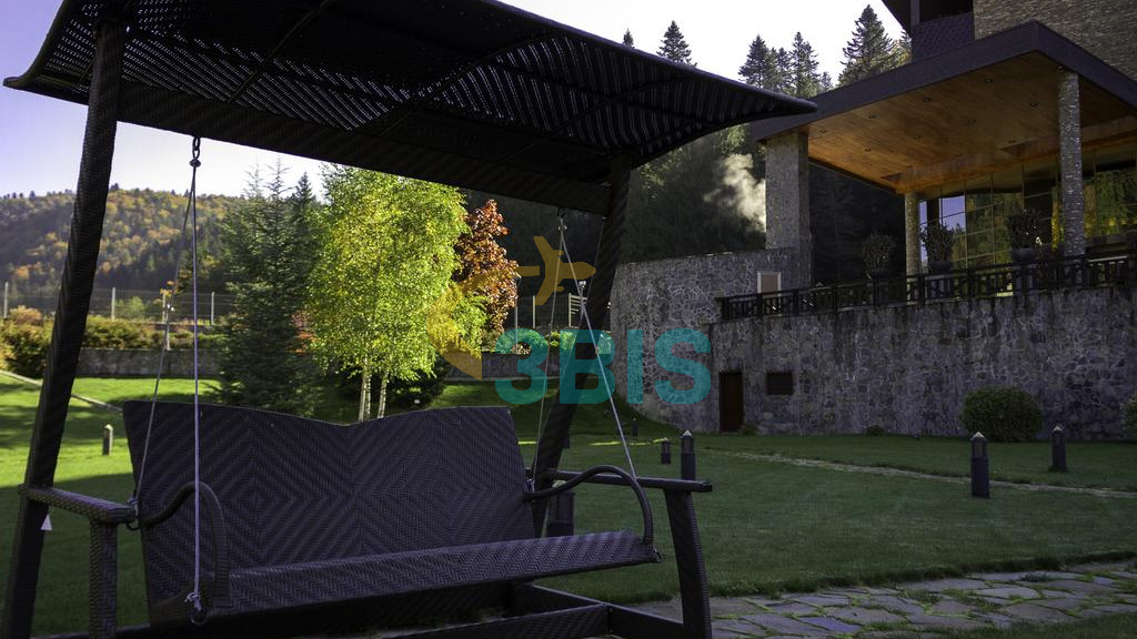 Hotel Lux Garden din Azuga Oferte și tarife. Birou de Rezervari. Calculează-ți oferta singur, in 2 minute!