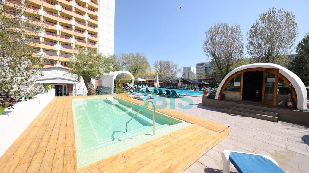 Hotel Majestic din Mamaia Oferte și tarife. Birou de Rezervari. Calculează-ți oferta singur, in 2 minute!