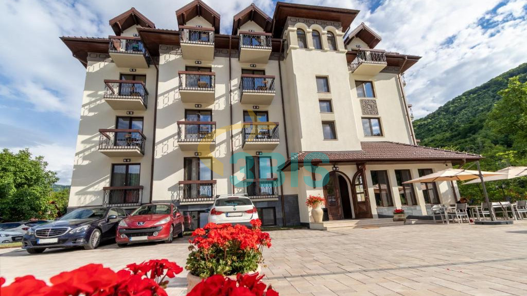 Hotel River din Calimanesti-Caciulata Oferte și tarife. Birou de Rezervari. Calculează-ți oferta singur, in 2 minute!