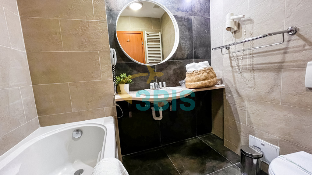 Hotel Carpathia din Sinaia Oferte și tarife. Birou de Rezervari. Calculează-ți oferta singur, in 2 minute!