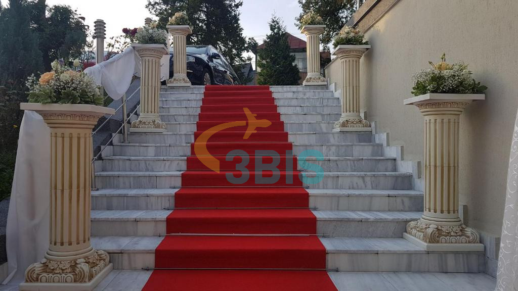 Hotel Suprem din Baile Olanesti Oferte și tarife. Birou de Rezervari. Calculează-ți oferta singur, in 2 minute!