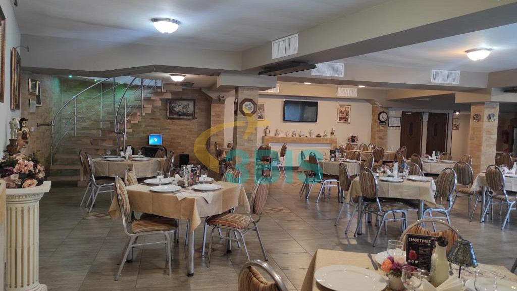Hotel Suprem din Baile Olanesti Oferte și tarife. Birou de Rezervari. Calculează-ți oferta singur, in 2 minute!
