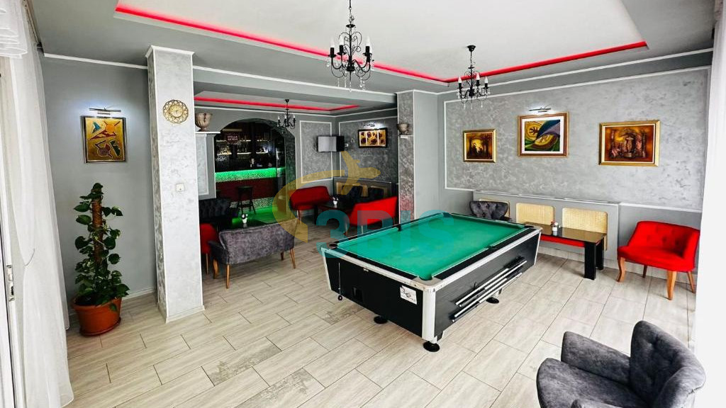 Hotel Suprem din Baile Olanesti Oferte și tarife. Birou de Rezervari. Calculează-ți oferta singur, in 2 minute!