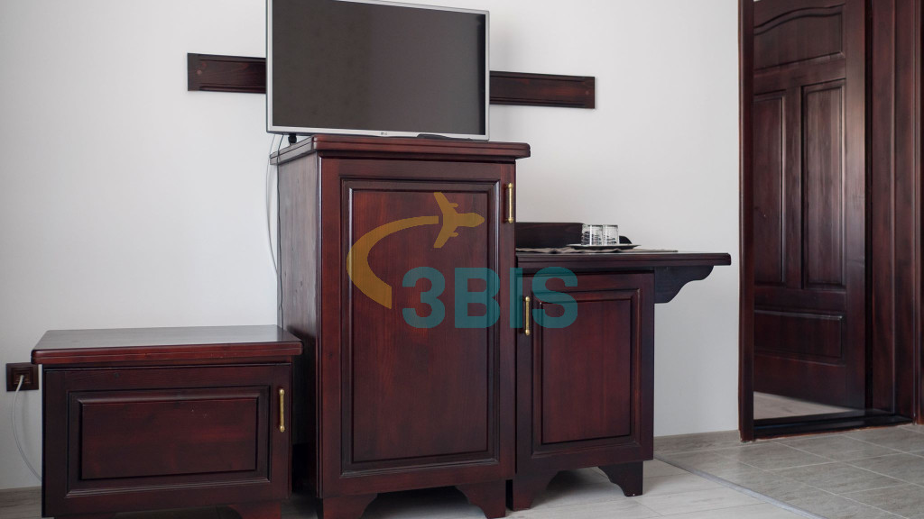 Vila Iulia din Baile Olanesti Oferte și tarife. Birou de Rezervari. Calculează-ți oferta singur, in 2 minute!