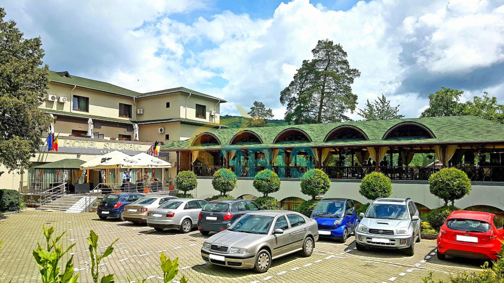 Hotel Suprem din Baile Olanesti Oferte și tarife. Birou de Rezervari. Calculează-ți oferta singur, in 2 minute!