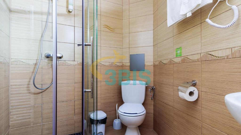 Hotel Central din Baile Olanesti Oferte și tarife. Birou de Rezervari. Calculează-ți oferta singur, in 2 minute!
