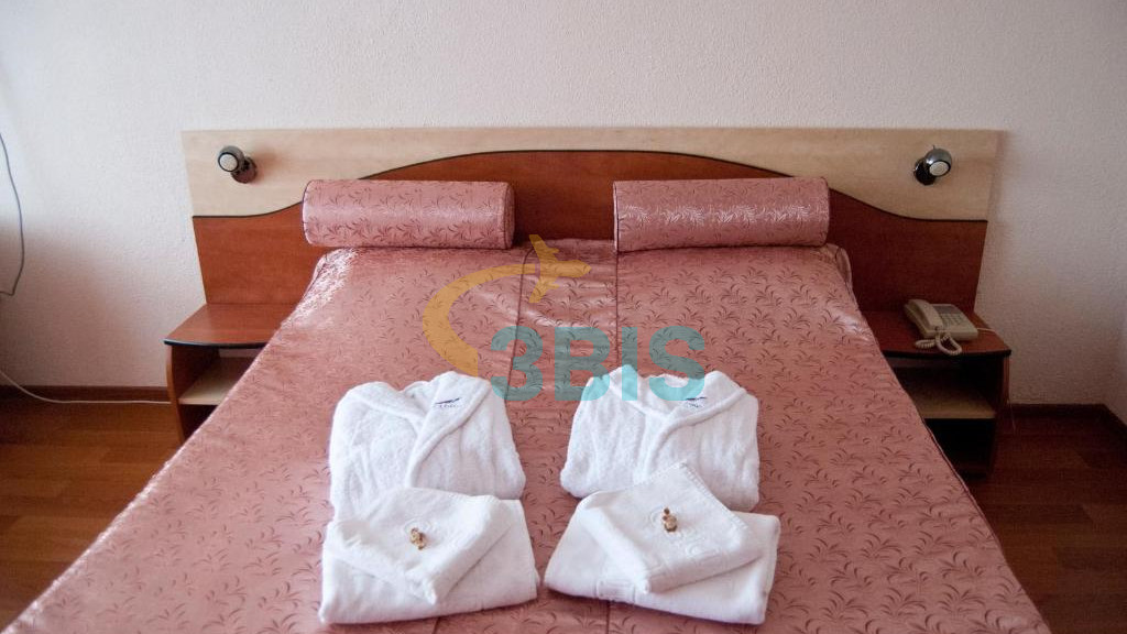 Hotel Paradiso din Mangalia Oferte și tarife. Birou de Rezervari. Calculează-ți oferta singur, in 2 minute!