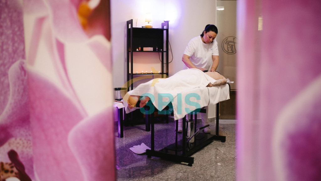 Hotel Ciucas din Baile Tusnad Oferte și tarife. Birou de Rezervari. Calculează-ți oferta singur, in 2 minute!