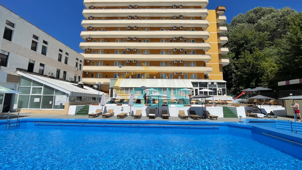 Hotel Oltenia din Baile Govora Oferte și tarife. Birou de Rezervari. Calculează-ți oferta singur, in 2 minute!