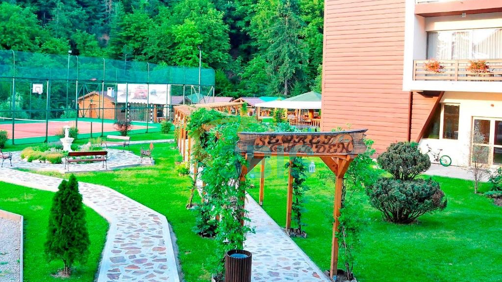 Hotel Clermont din Covasna Oferte și tarife. Birou de Rezervari. Calculează-ți oferta singur, in 2 minute!