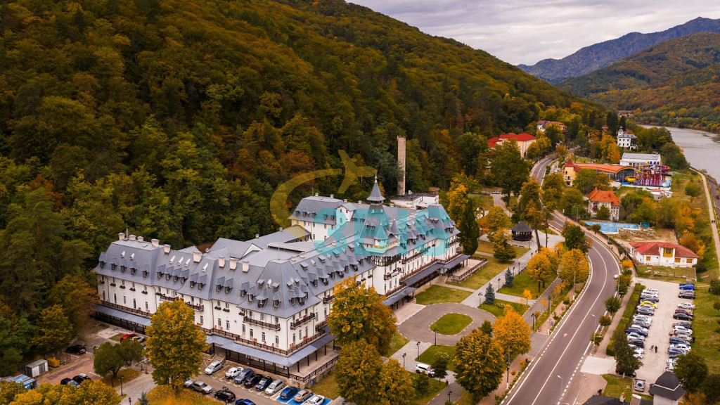 Hotel Central din Calimanesti-Caciulata Oferte și tarife. Birou de Rezervari. Calculează-ți oferta singur, in 2 minute!