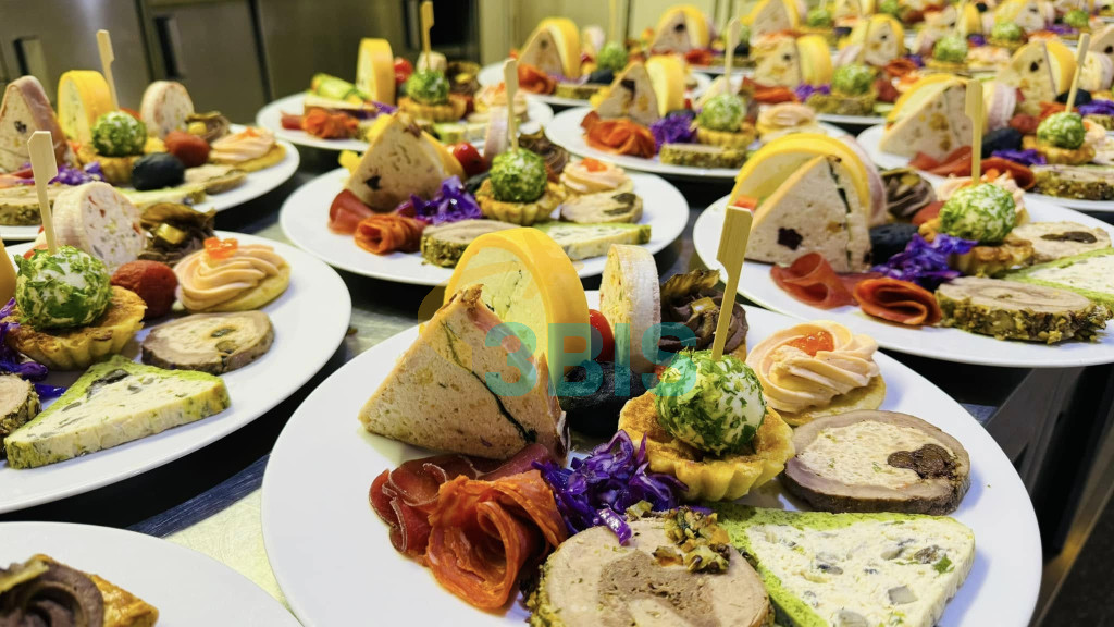 Hotel Craiasca din Ocna Sugatag Oferte și tarife. Birou de Rezervari. Calculează-ți oferta singur, in 2 minute!