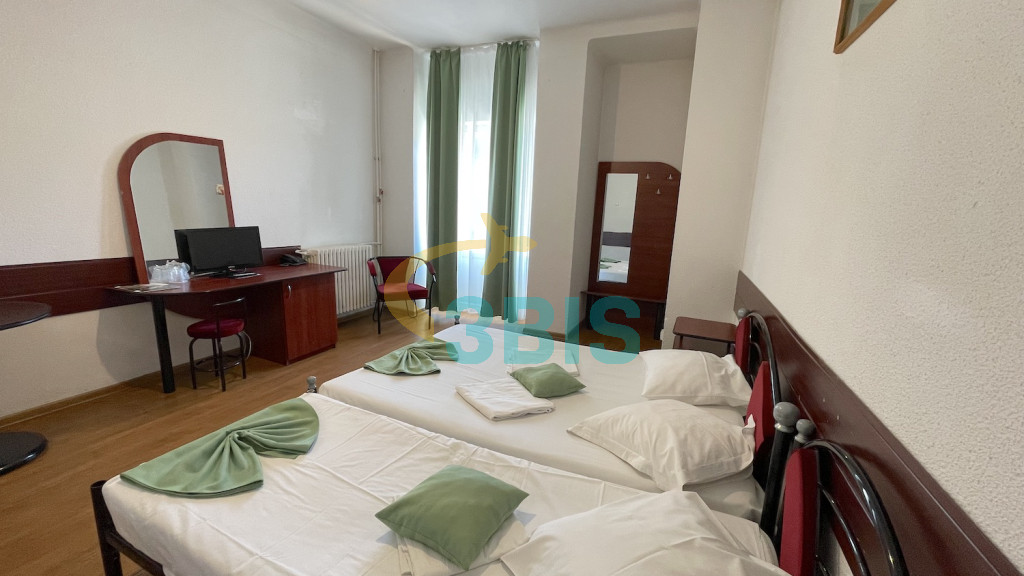 Hotel Parc din Baile Govora Oferte și tarife. Birou de Rezervari. Calculează-ți oferta singur, in 2 minute!
