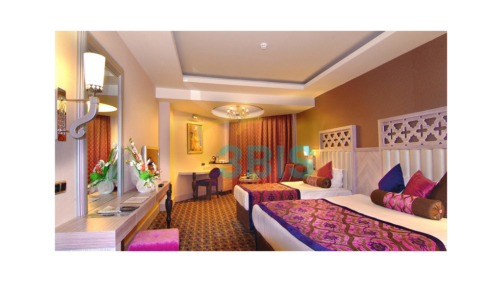 Hotel ROYAL ALHAMBRA PALACE din Side Oferte și tarife. Birou de Rezervari. Calculează-ți oferta singur, in 2 minute!