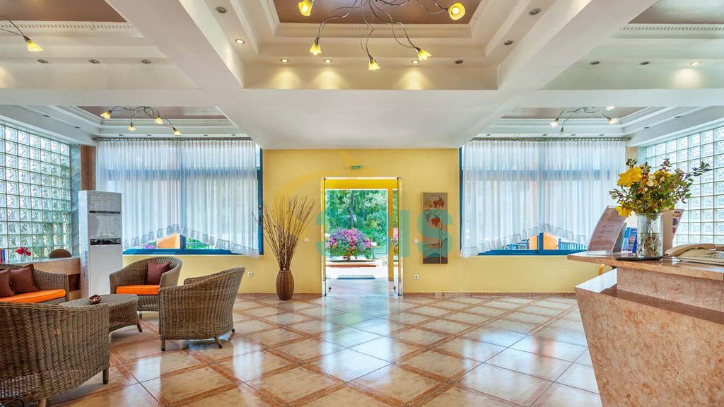 Hotel ATRIUM - PEFKOHORI din Kasandra. Oferte și tarife. Birou de Rezervari. Calculează-ți oferta singur, in 2 minute!