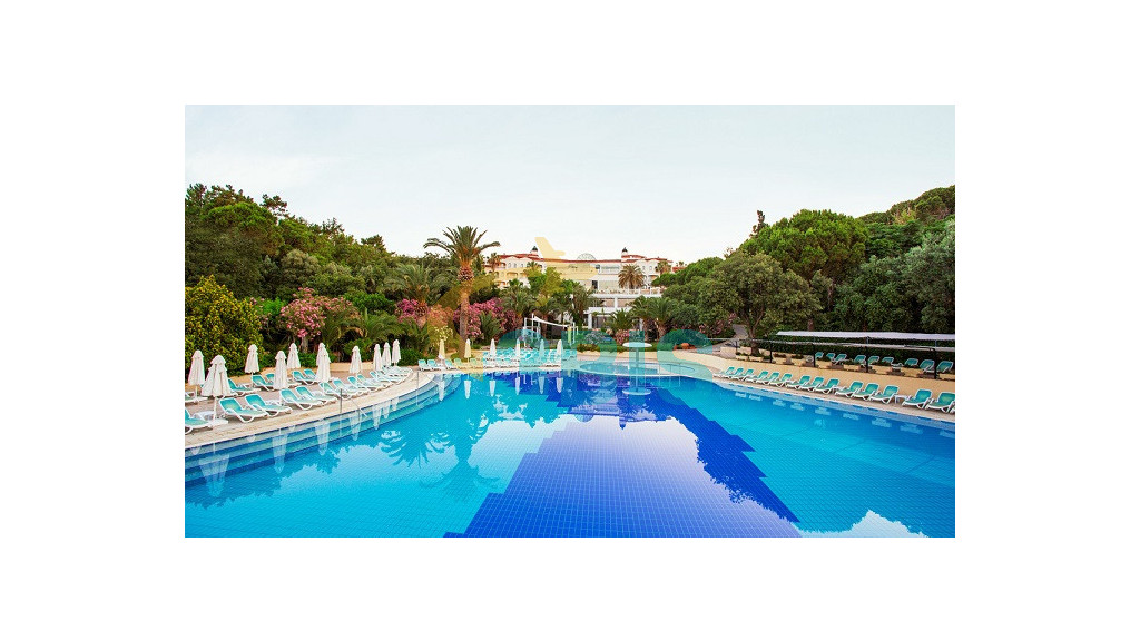 Hotel PALOMA BY CLUB MARVY ( EX PALOMA CLUB SULTAN OZDERE) din Ozdere Oferte și tarife. Birou de Rezervari. Calculează-ți oferta singur, in 2 minute!