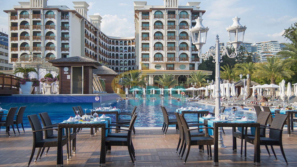 Hotel QUATTRO BEACH SPA & RESORT din Alanya Oferte și tarife. Birou de Rezervari. Calculează-ți oferta singur, in 2 minute!