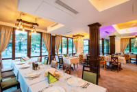 Hotel Izvoare