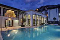 Hotel River
