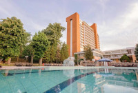 minim 2 nopti / DEMIPENSIUNE / SINGLE / 1 ADULT / mic dejun + cina (bufet suedez) + acces SPA (piscine termale + sauna + fitness)