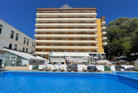 6 nopti / TRATAMENT ASIGURATI / SINGLE 1 adult + demipensiune bufet suedez (mic dejun + pranz) + 4 proceduri/adult/luni-vineri + 3 proceduri/adult Sambata + salina + acces piscina