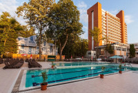 (last minute odihna) minim 2 nopti / SINGLE / 1 ADULT / demipensiune bufet suedez (mic dejun + cina) + acces piscine termale 